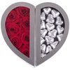 Chocolade box met rode rozen en zilveren hartjes